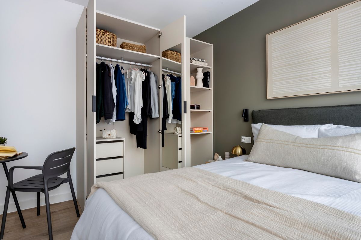1778597320__material_comp_203253118_1762966940_ArmarioHabitaciónApartamentoCalidoTresCantos.jpg